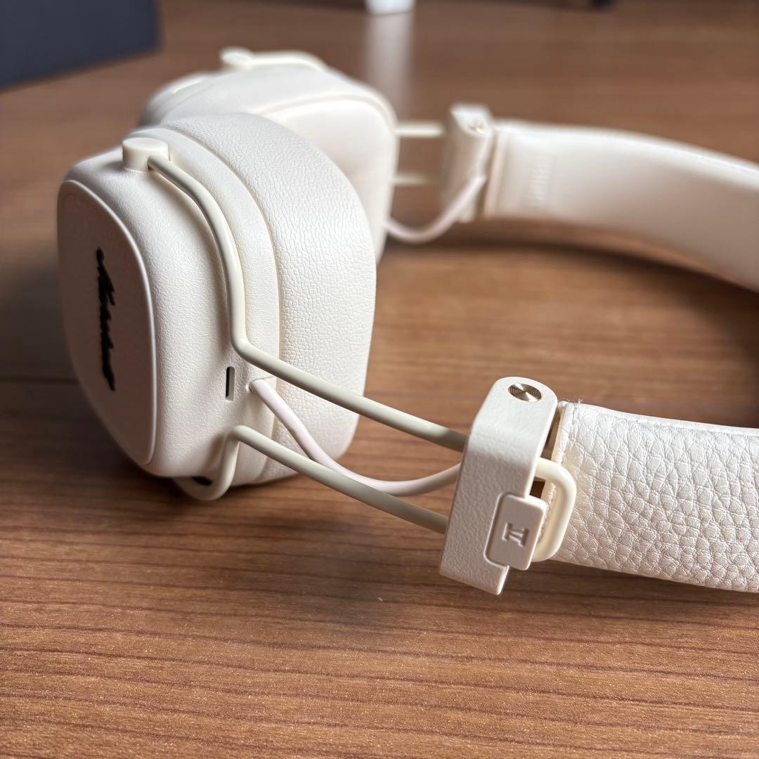 Marshall ワイヤレスオンイヤーヘッドホン Major V