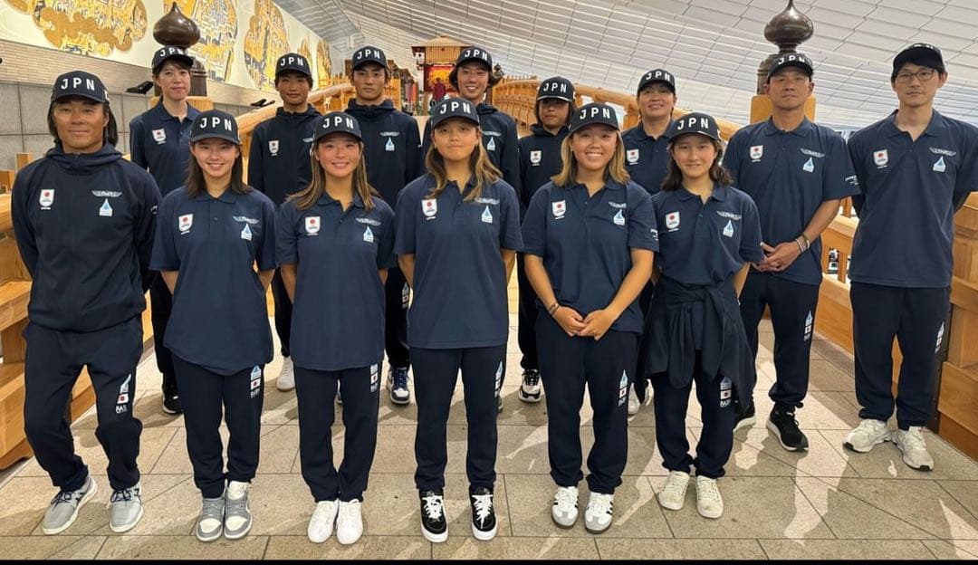 RASHのセミドライスーツ　波乗りジャパンバックアップサポートメーカー