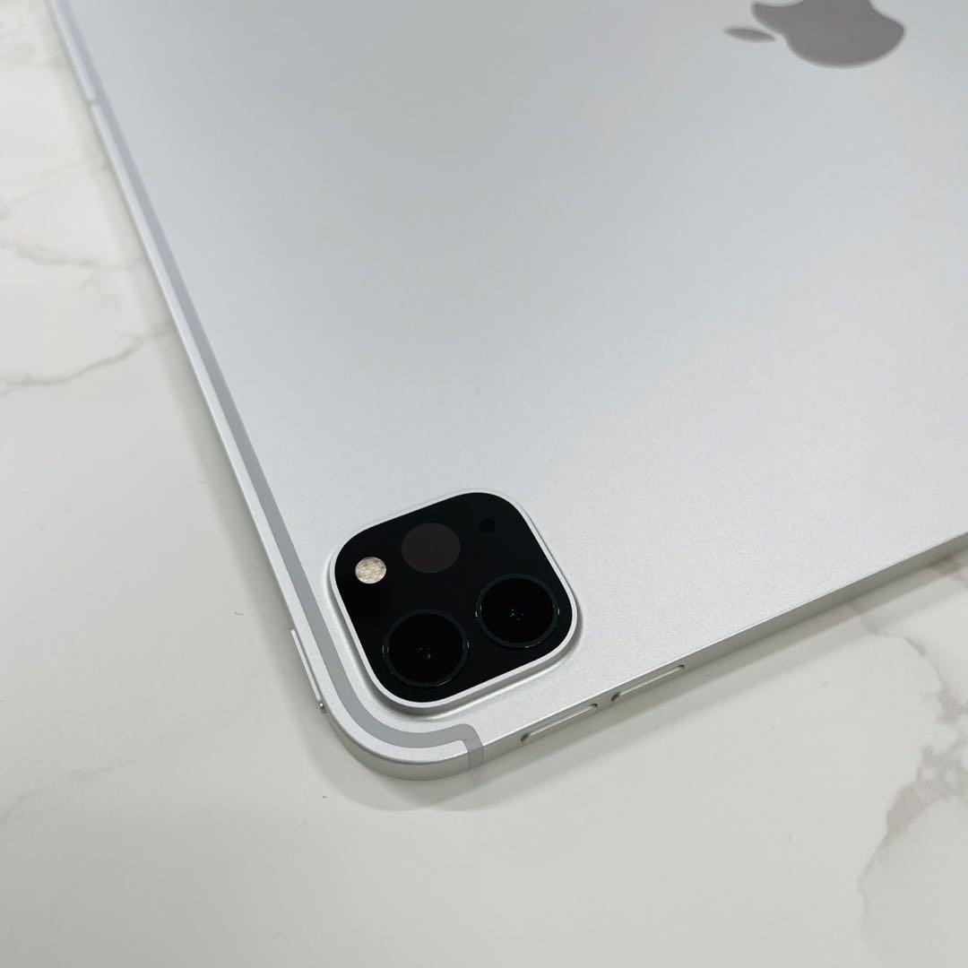 iPad Pro 12.9インチ 第4世代 256GB MXF62J/A