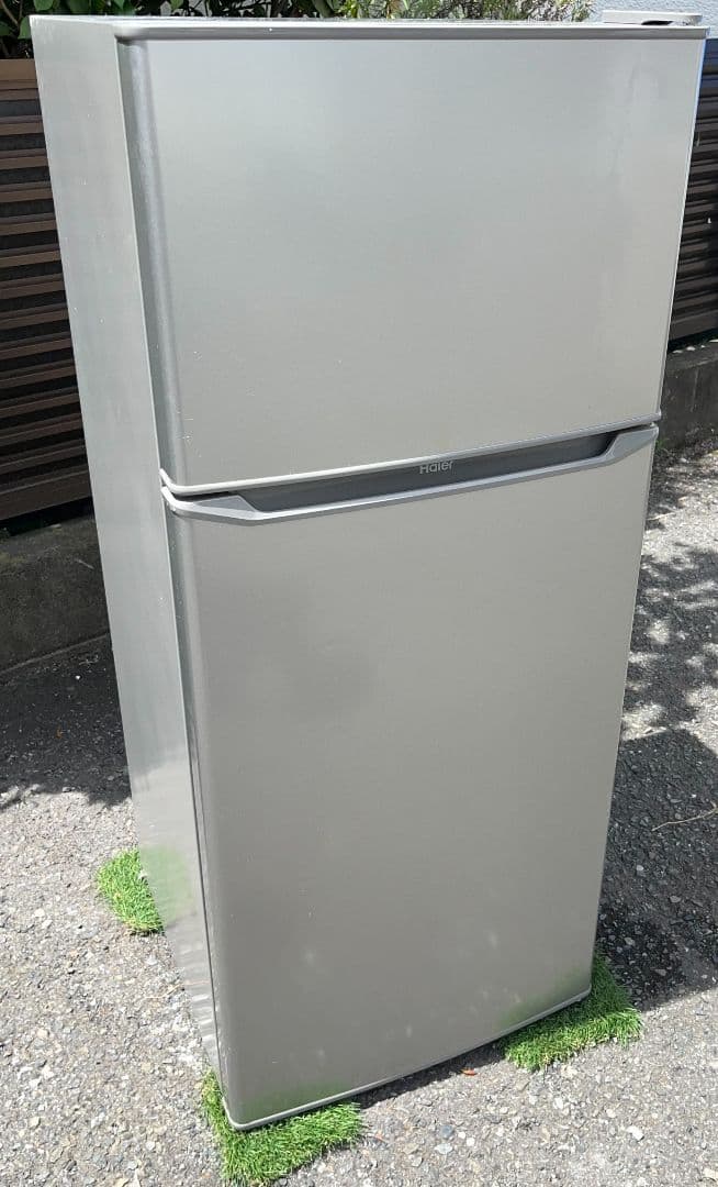 特価　ハイアール冷凍冷蔵庫　130L 強化ガラストレイ省エネ設計　2021年製