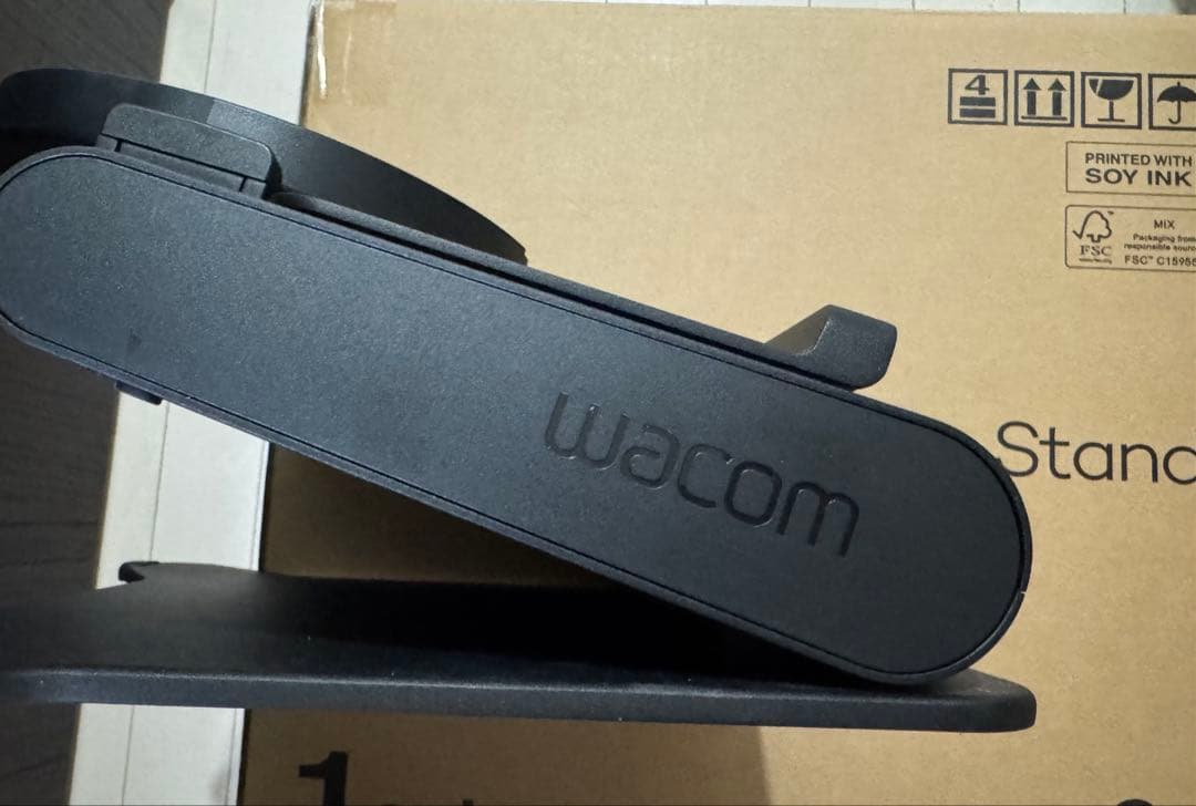 Wacom cintiq Pro 17＋別売り専用スタンド