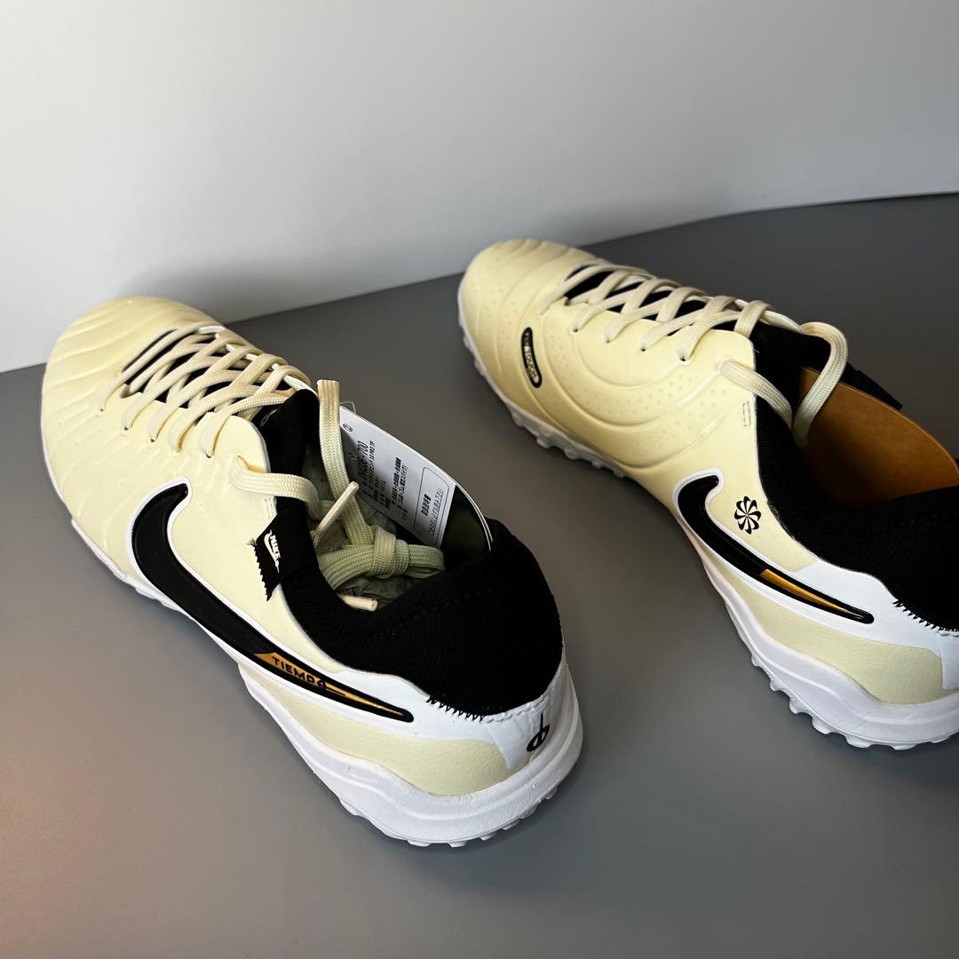 【新品未使用】ナイキ レジェンド 10 PRO TF DV4336 26.0cm