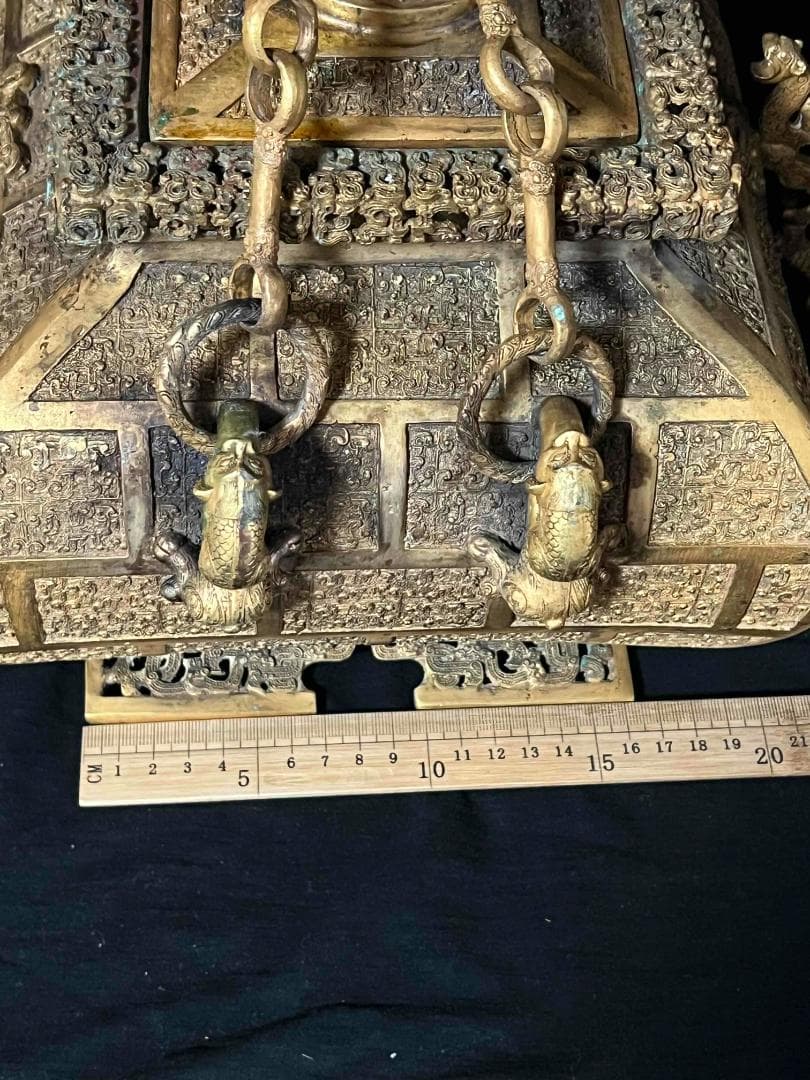 商周から戦国時代　金銅螭龍瑞獣羽文双糸壺　方盉　高台に銘文在銘(B-99)