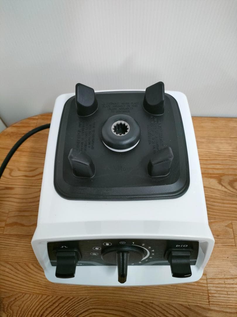 【新品、未使用】バイタミックス　E520　ホワイト　1598