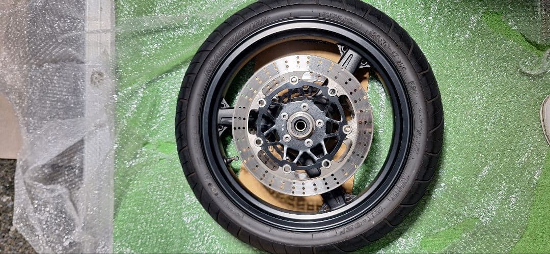 ゼファーχ タイヤホイールセット