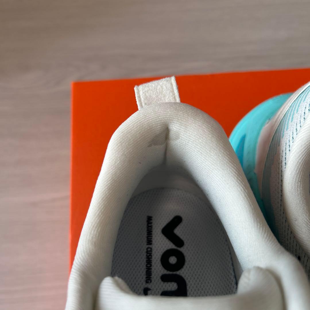 ナイキ ボメロ18 27.0cm