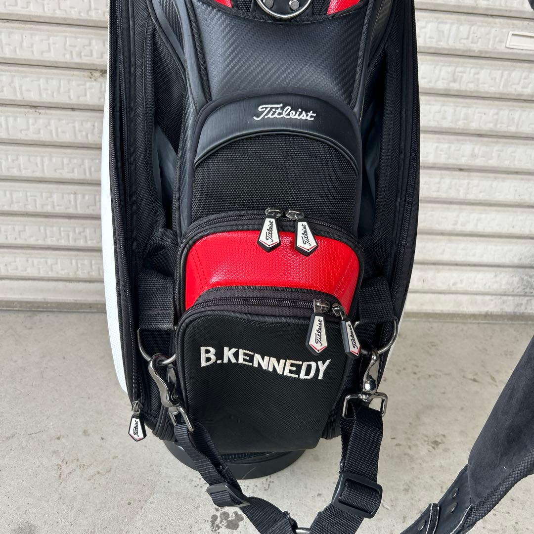 タイトリスト プロ仕様ツアーモデルキャディバッグ BRAD KENNEDY