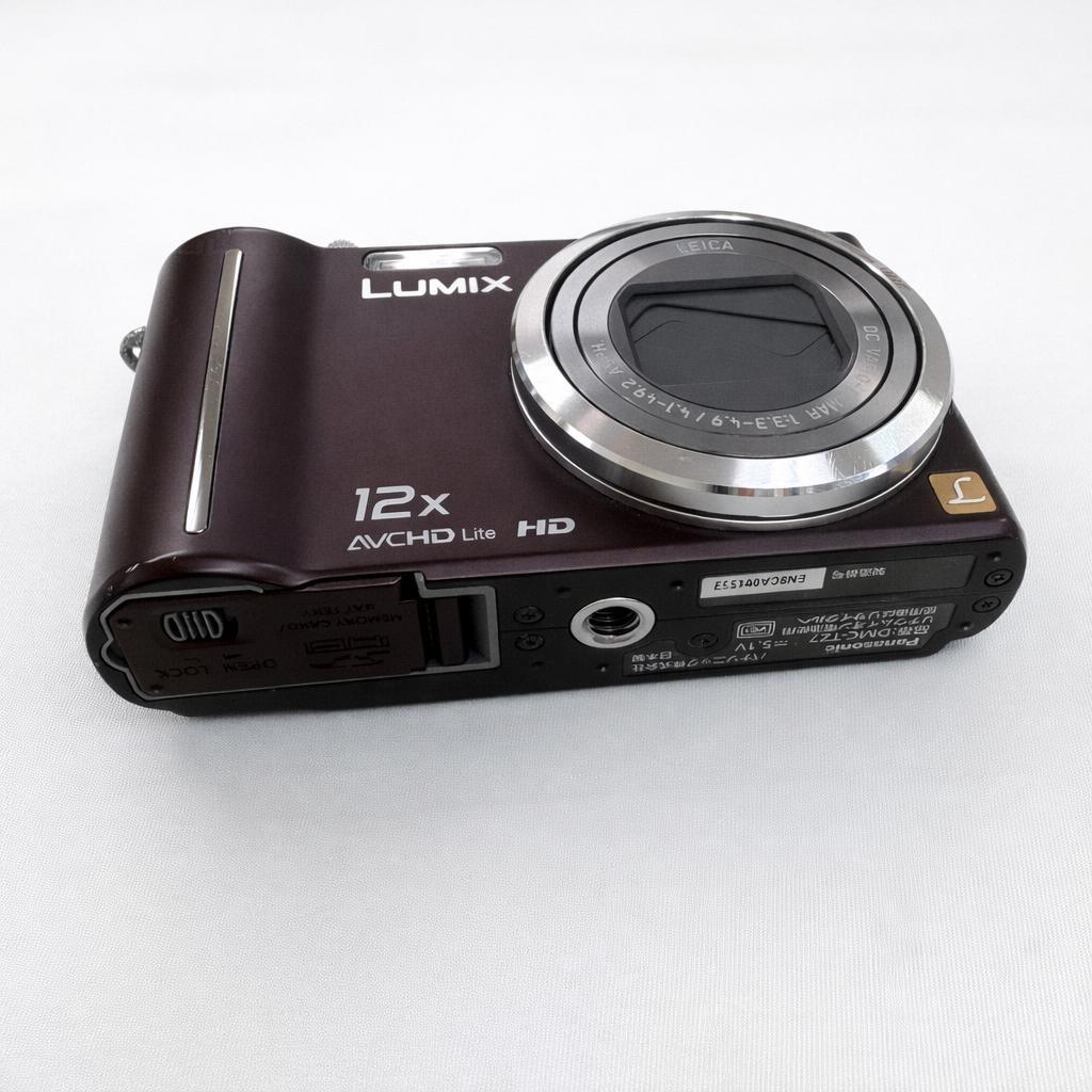 Panasonic LUMIX DMC-TZ7 コンパクトデジタルカメラ