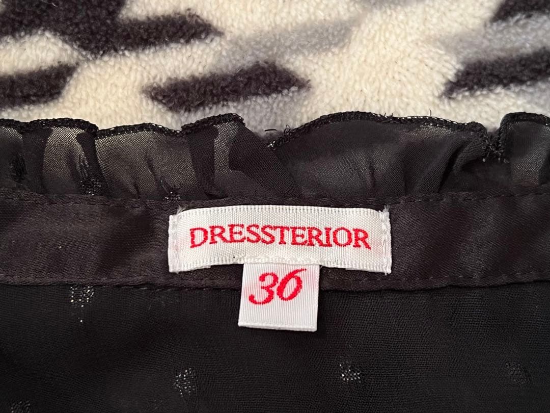 新品・未使用　DRESSTERIOR フィルムドットフリルネックブラウス 黒