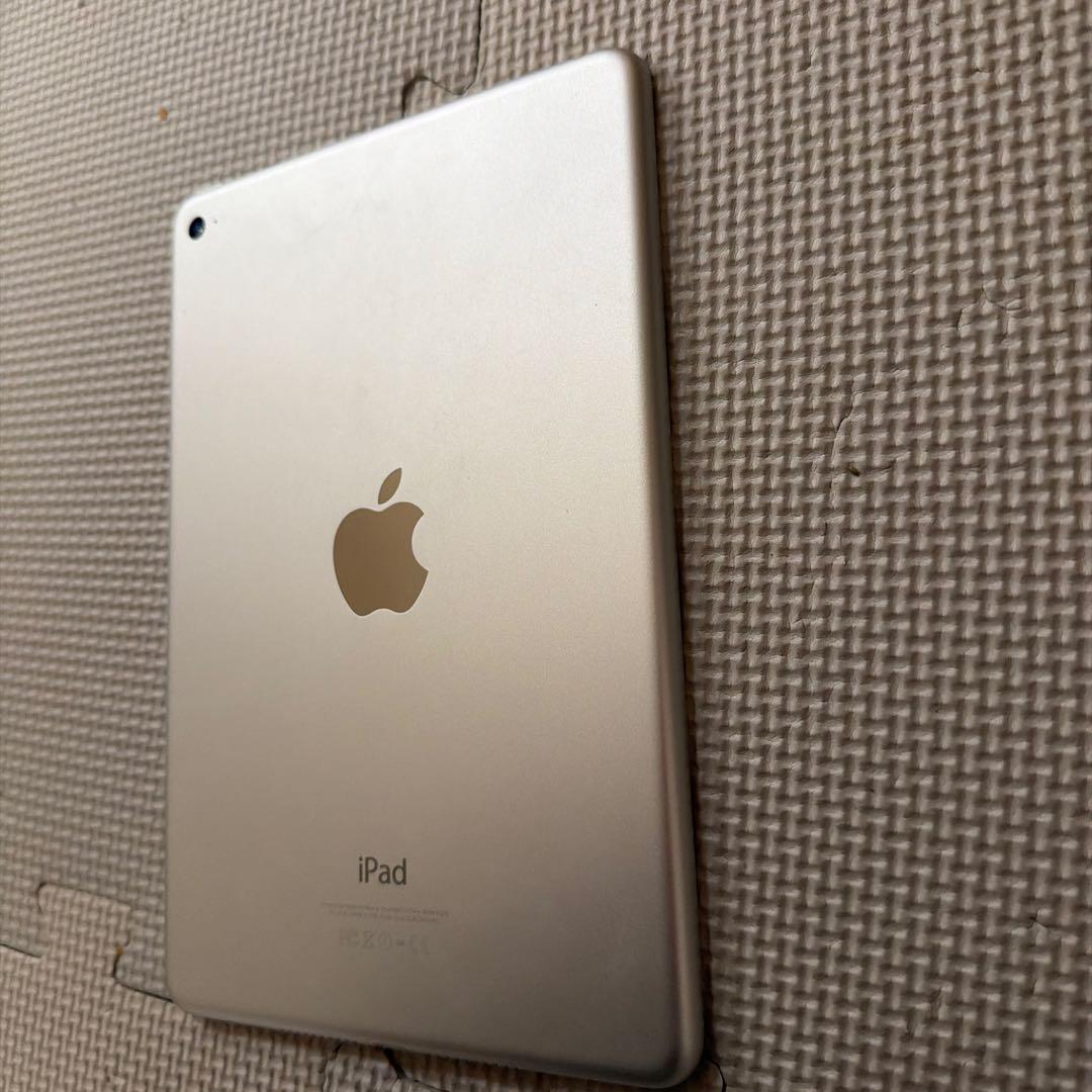 iPad mini 4 Wi-Fi 64GB シルバー（MK9H2J/A）