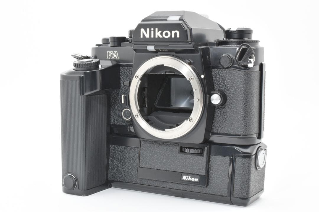 【良品】 NIKON FA ブラック＋MD-15 モータードライブ付 カメラ