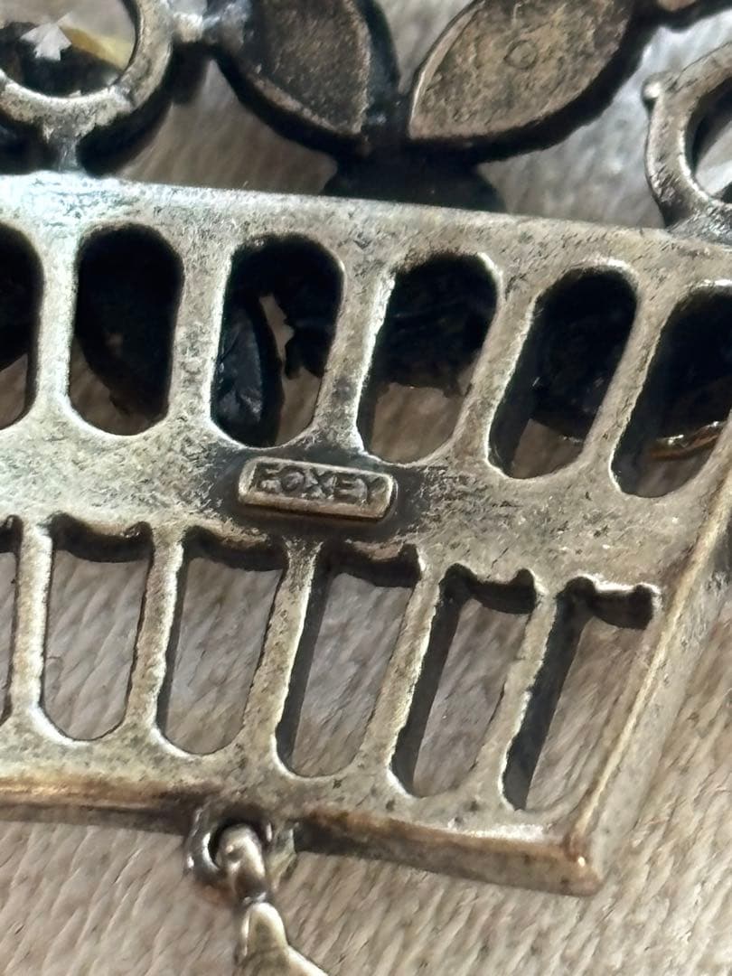 フォクシー　ブローチ　美品