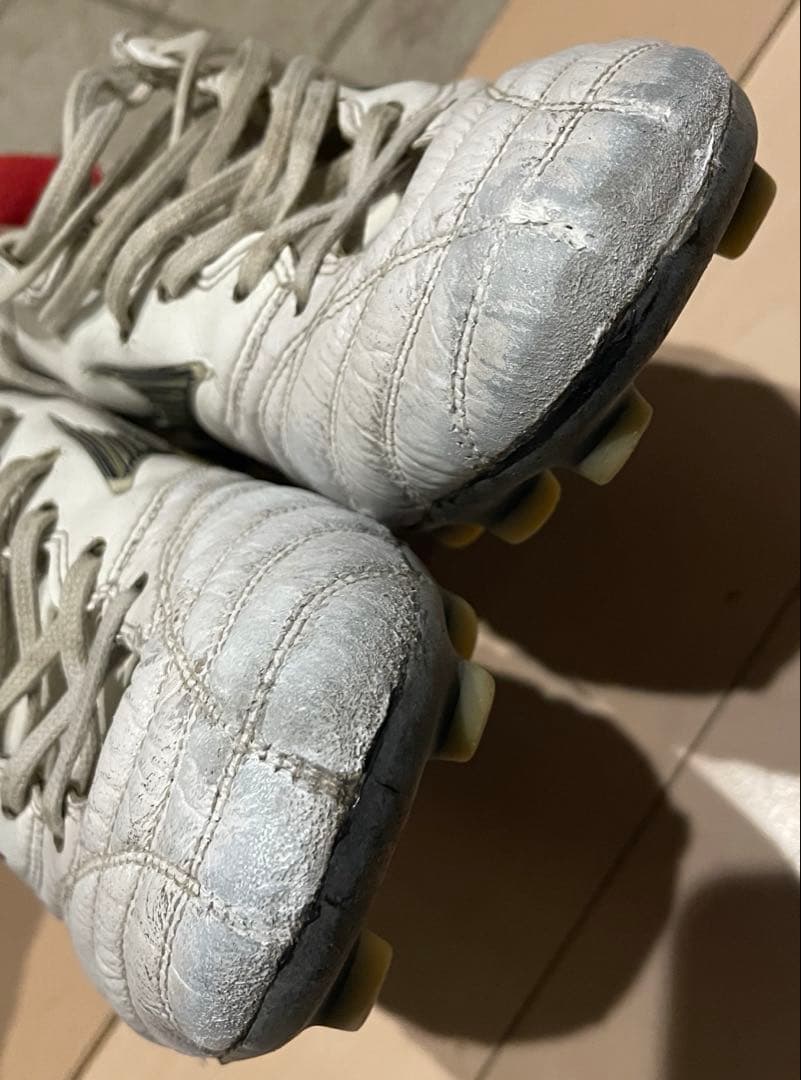 Cartoon ミズノ モレリアネオ3 MORELIA NEO3