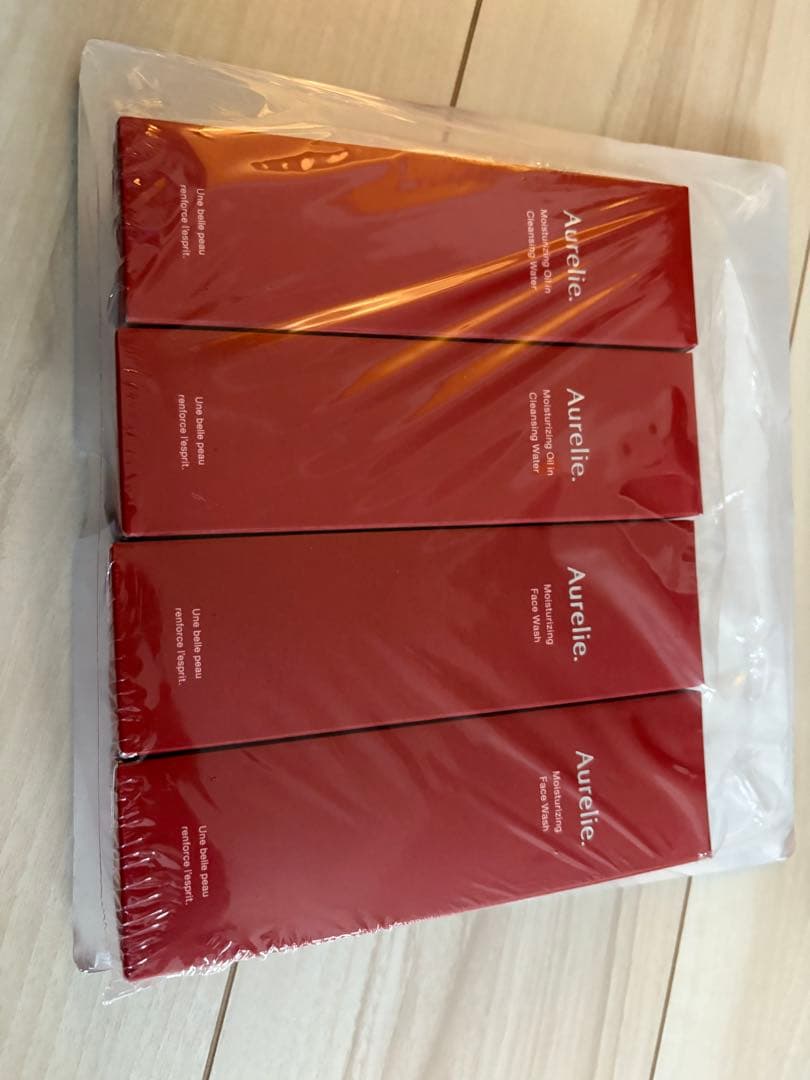 Aurelie. 洗顔料とクレンジングオイルのセット4本