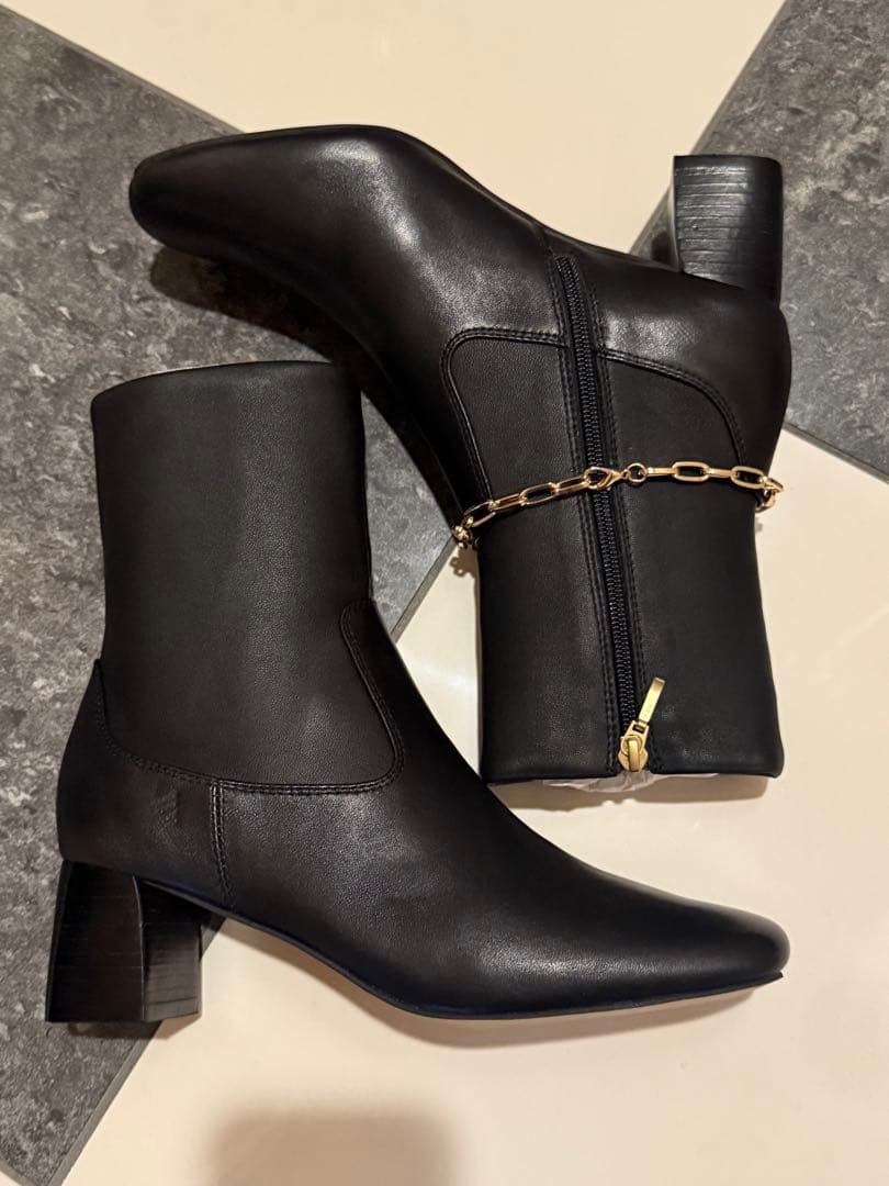 【未使用】スローブイエナ　チェーン付きヒールショートブーツ25 子山羊革　本革