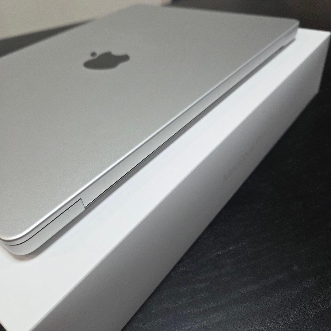 Apple MacBook Pro M3 1TB 14インチ
