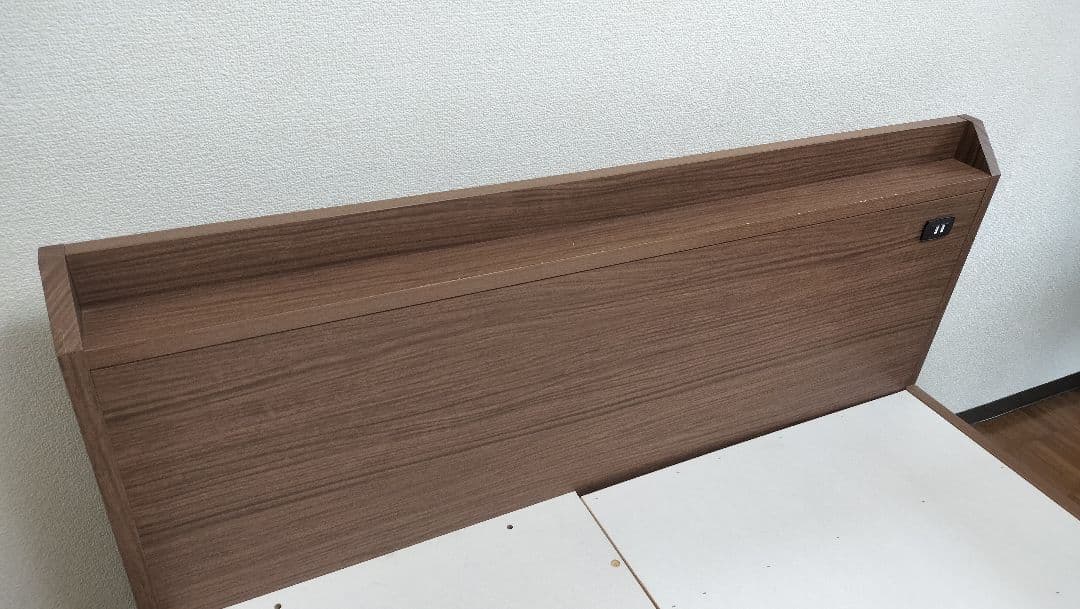 ニトリベッドフレーム セミダブル(大津市近隣配達無料、引き取りなら値引)