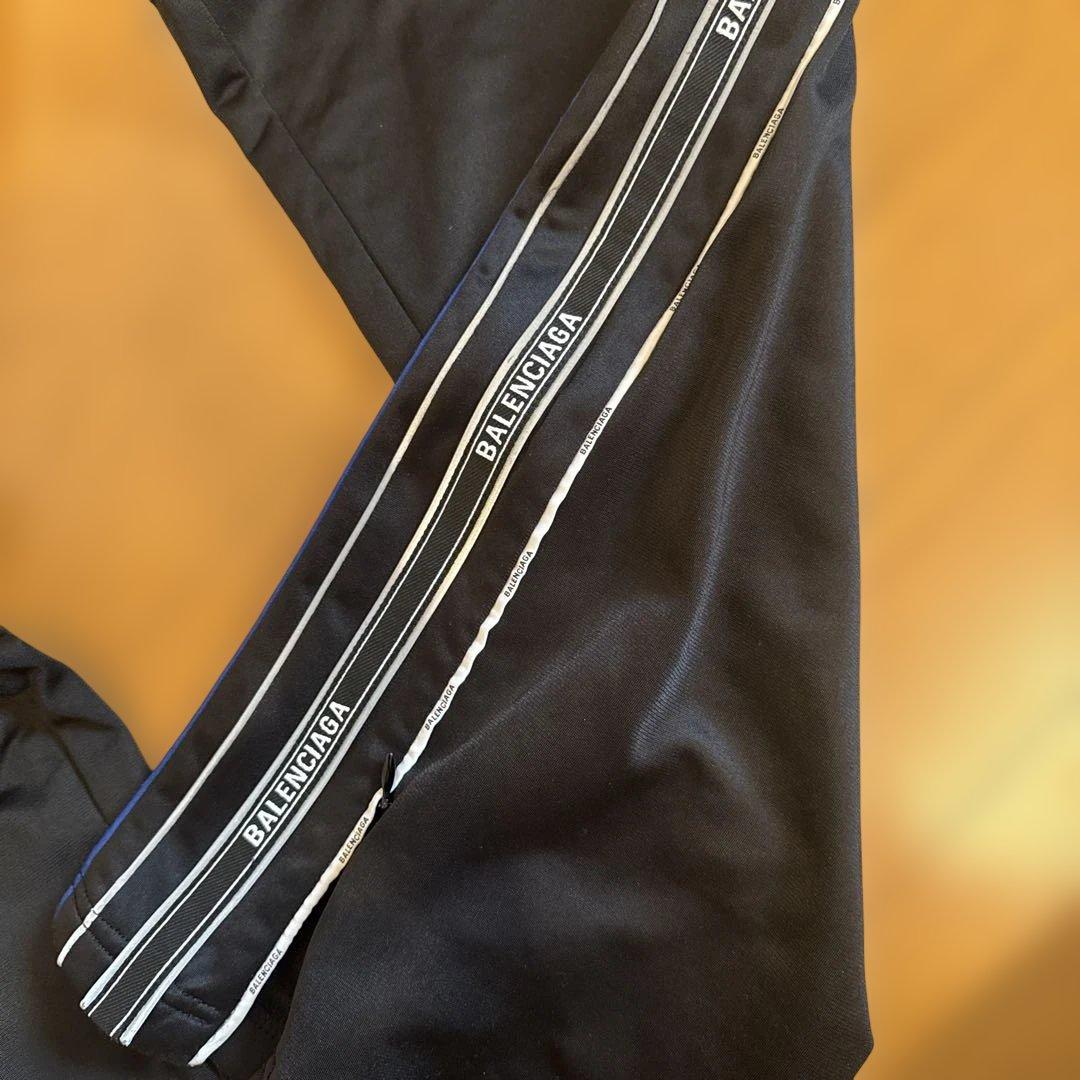 BALENCIAGA ブラック トレーニングパンツ