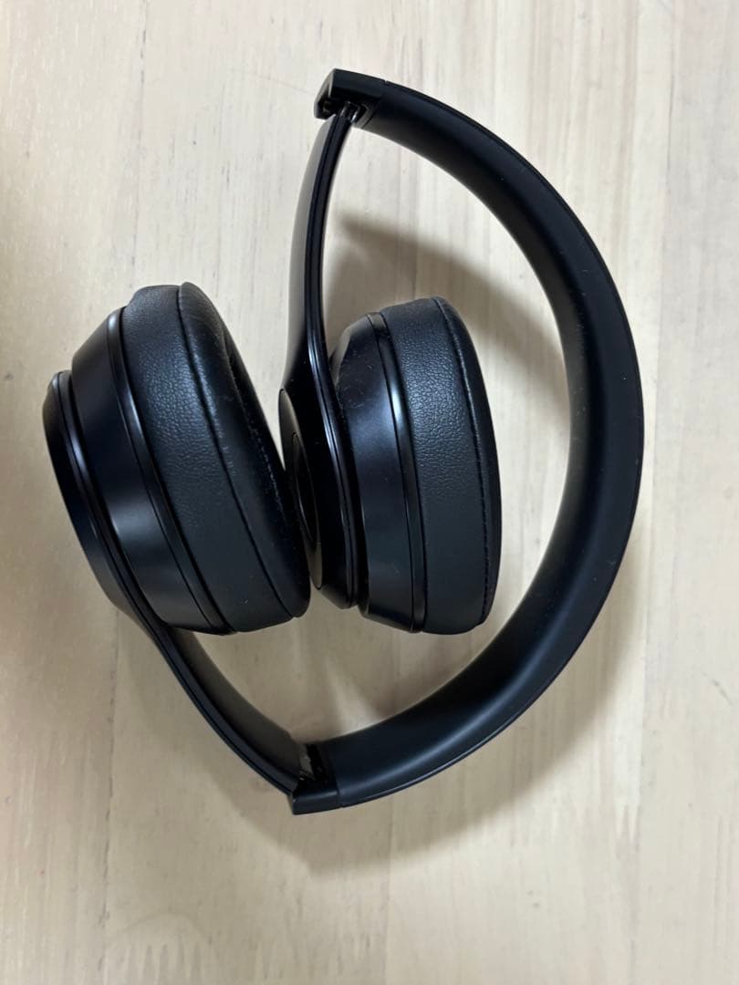 Beats solo3ワイヤレスヘッドホン ブラック