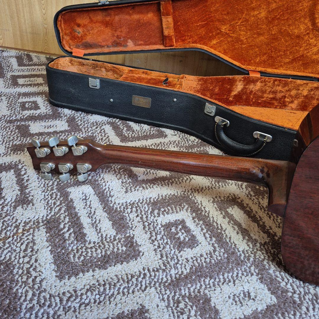 YAMAHA FG-200 アコースティックギター ハードケース付き