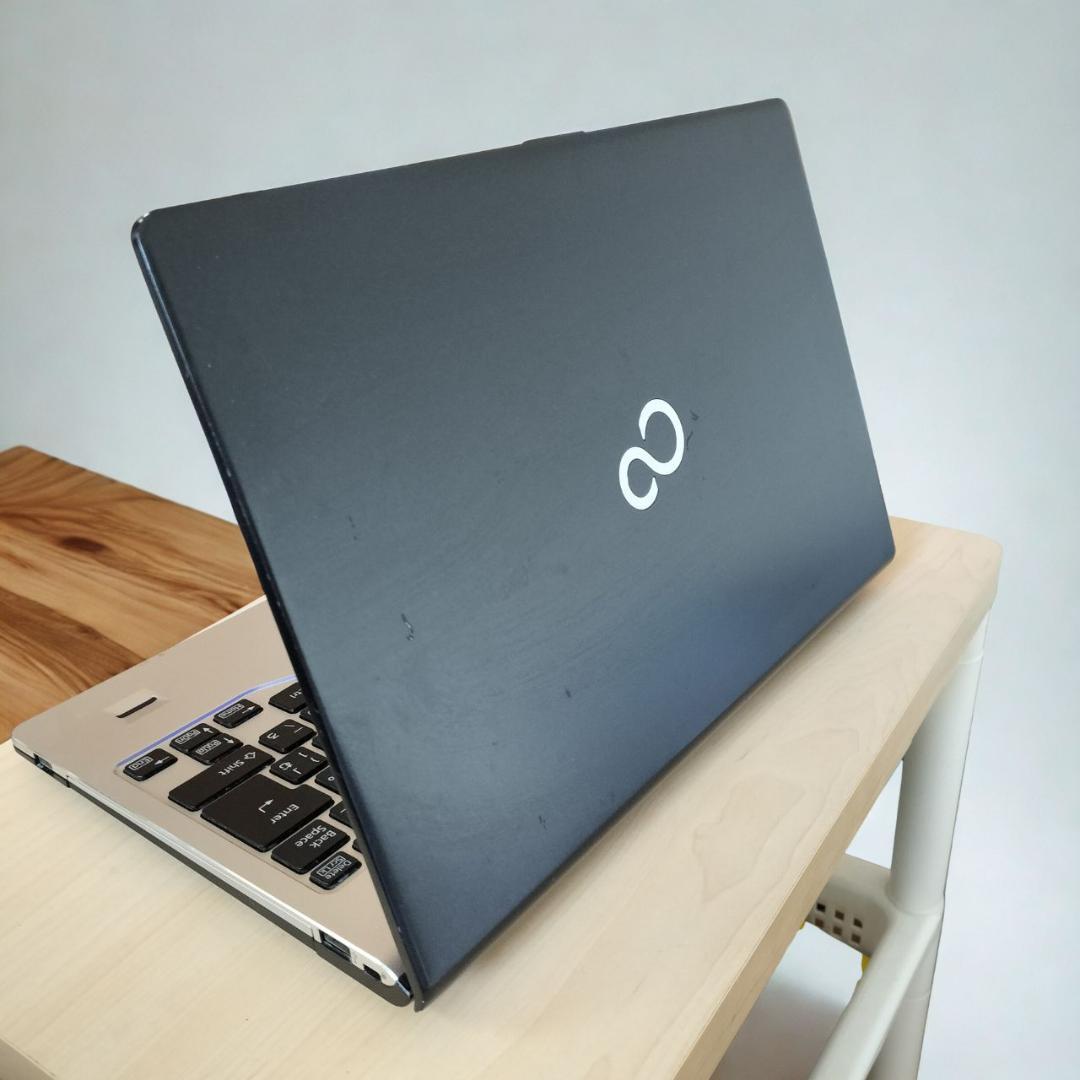 【富士通】★LIFEBOOK Core i5 第8世代 8GB Win11Pro