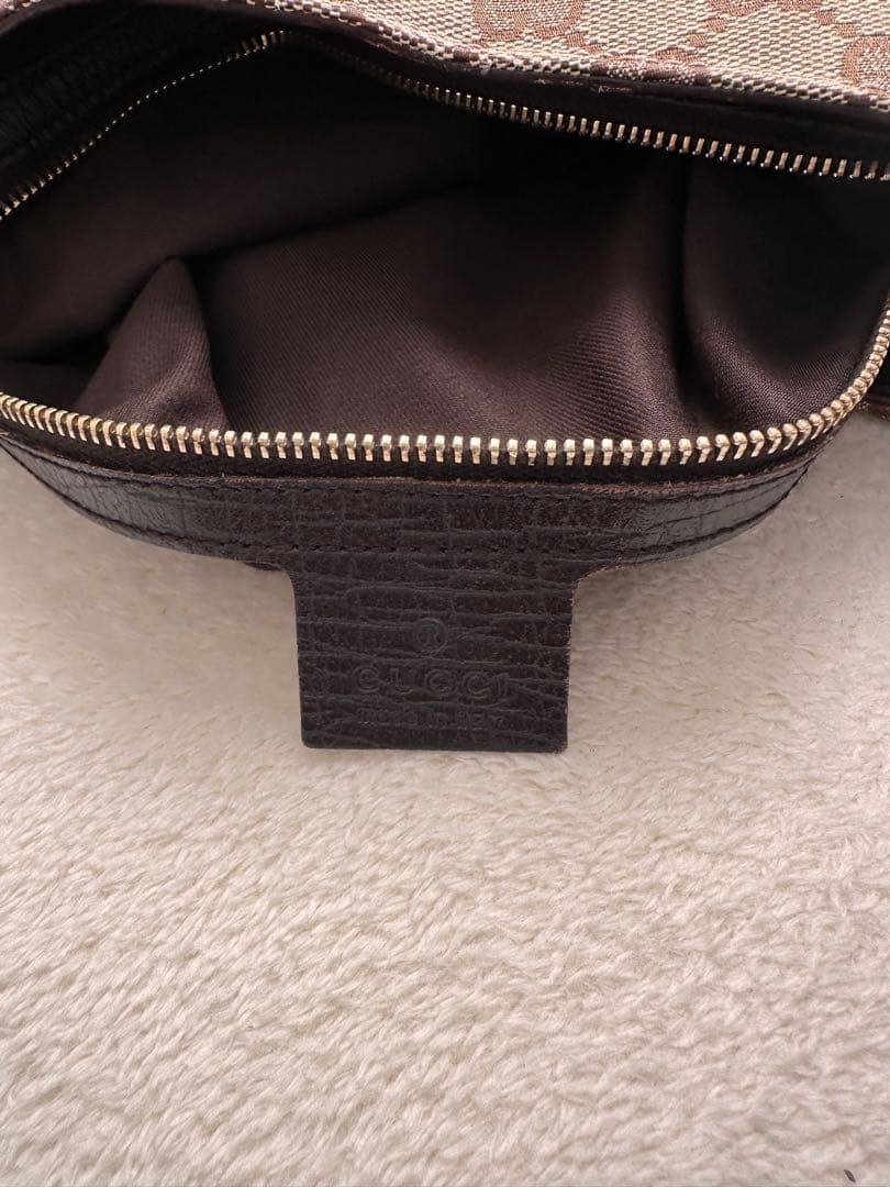 GUCCI GGキャンバス レザーバッグ