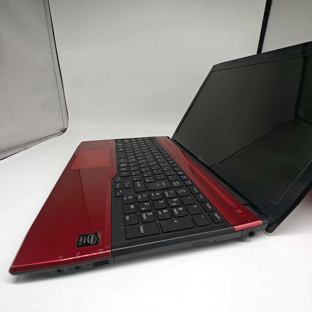 【富士通】LIFEBOOK 高速i7 SSD512GB 16GB 赤 ノートPC