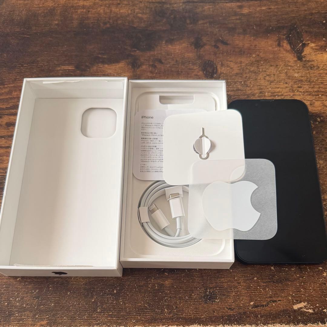 Apple iPhone 14 ブラック 本体 箱 Lightningケーブル付