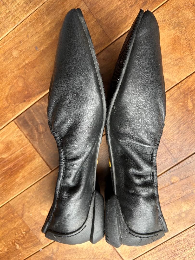 美品　SHISEI ブラック フラットシューズ　24.5cm