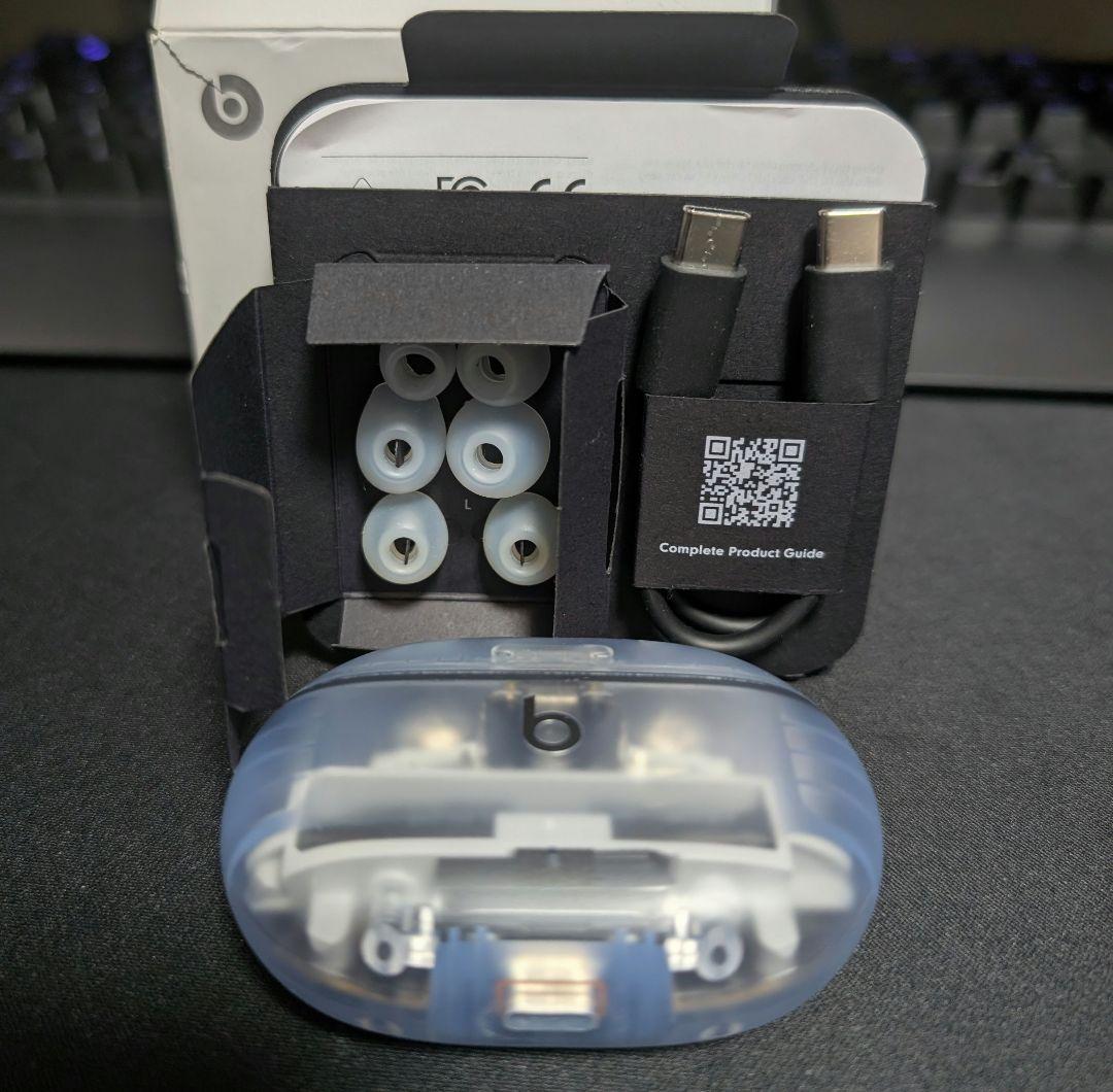 Beats Studio Buds+ クリア スケルトン