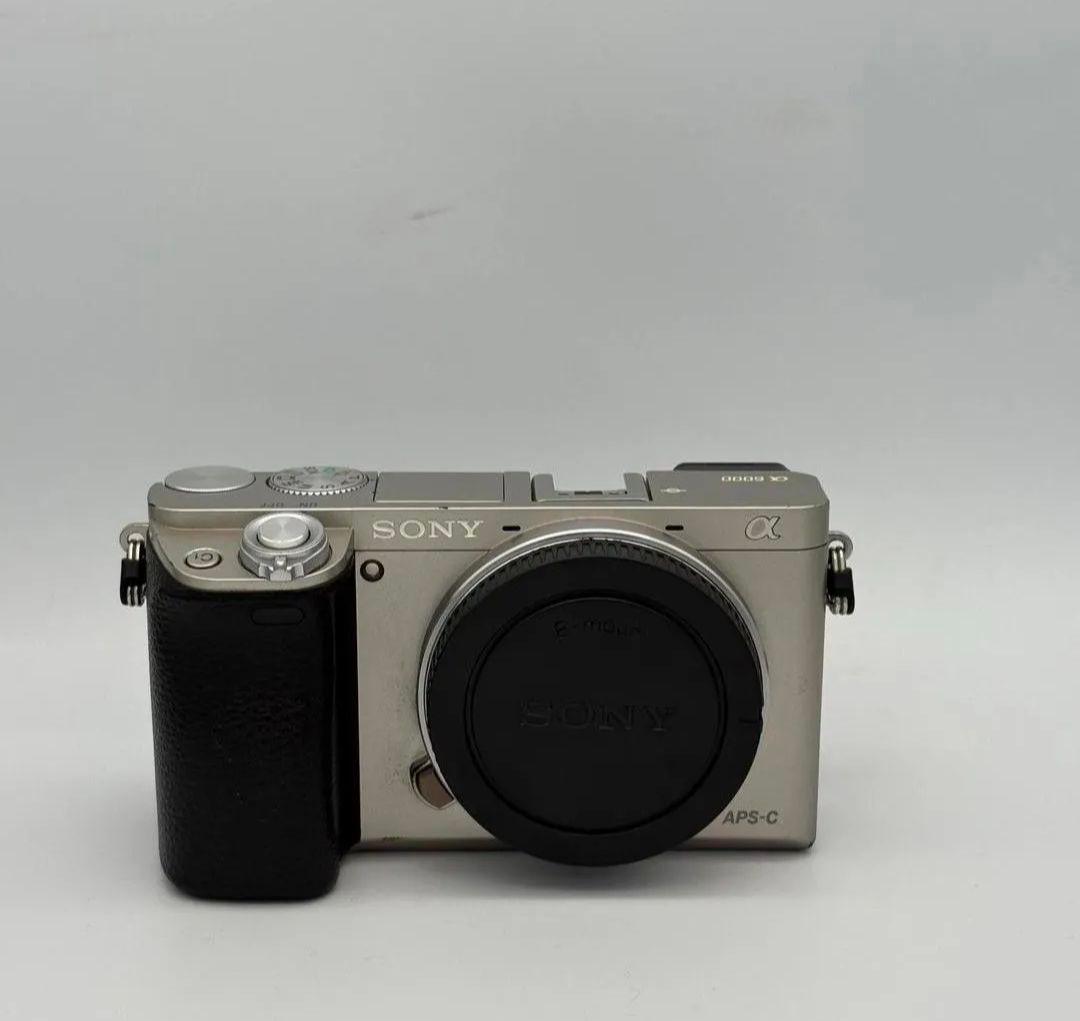 SONY α6000+16-50mm　一眼レフカメラ