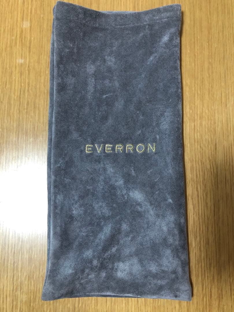 美品　ストレートヘアアイロン　EVERON エヴァロン　日本製　髪に優しい
