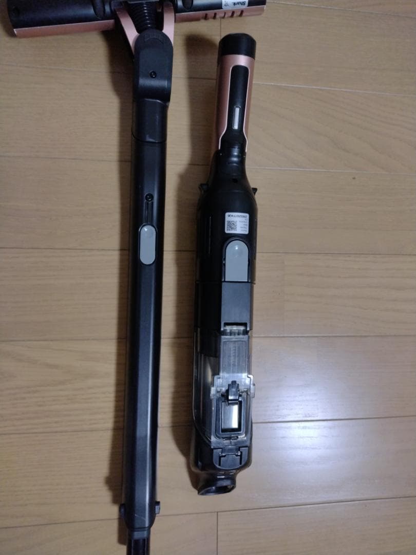 シャーク★コードレスクリーナー★CS150JRGAE★バッテリー新品と大差なし