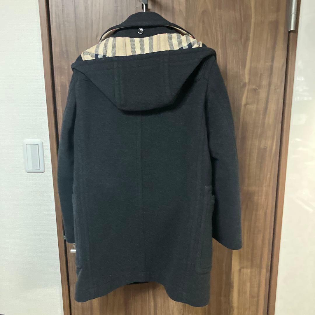 バーバリー　黒、ダーク　ダッフルコート 裏面チェック柄