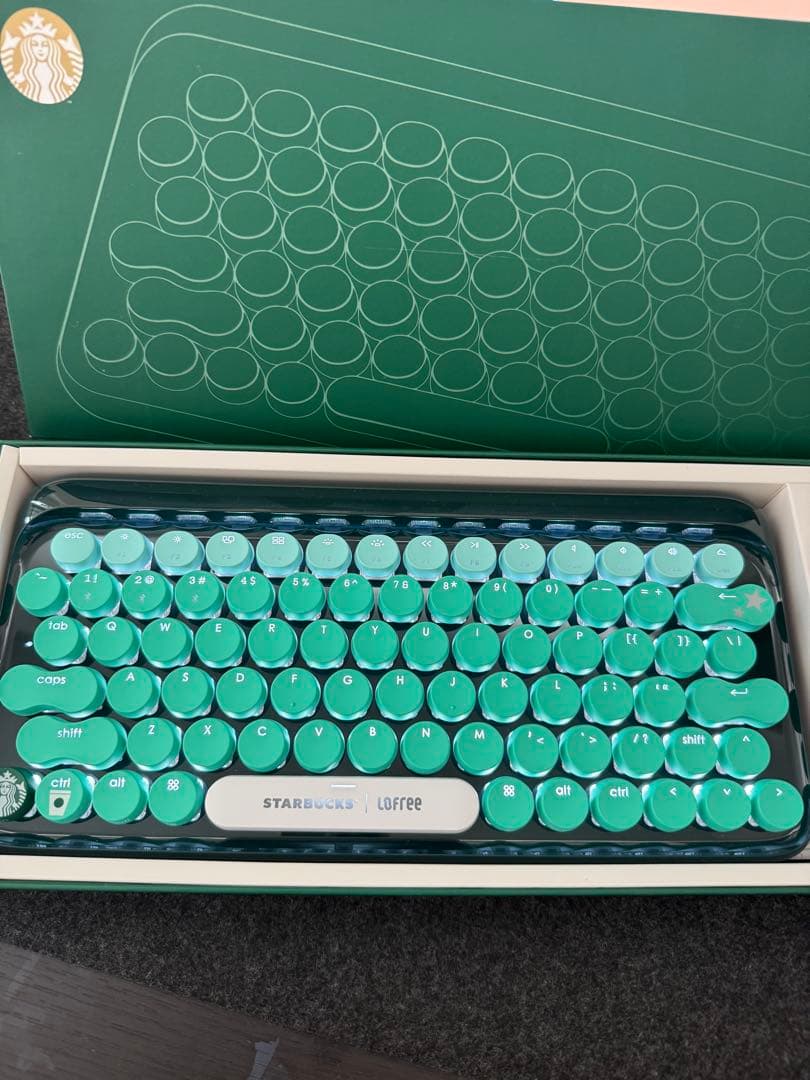 【国内未発売】スターバックス Lofree 緑色キーボード 本体