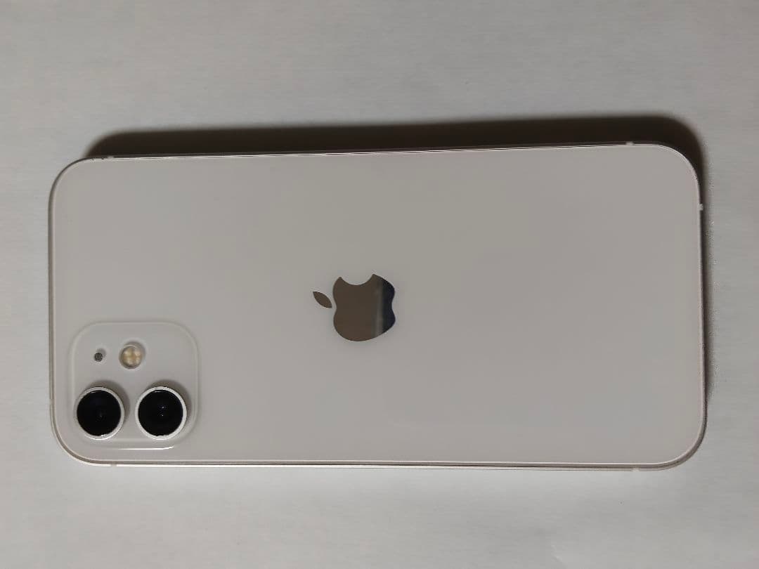 Apple iPhone 12 128g ホワイト 本体（電池交換済）