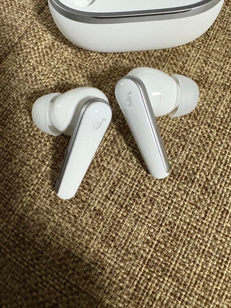 【最安値】ANKER （アンカー）Soundcore Liberty5 ホワイト