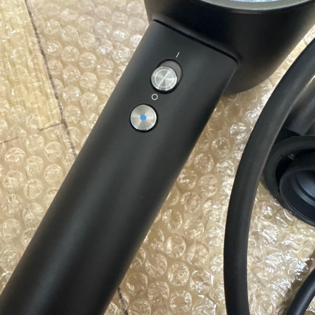 ドライヤー　ダイソン