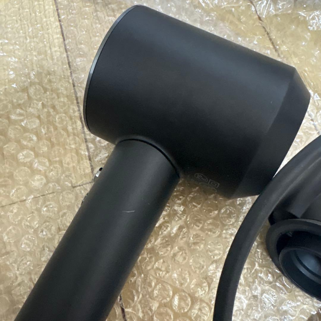 ドライヤー　ダイソン