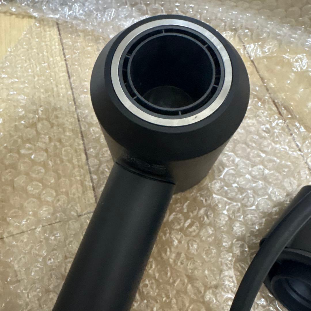 ドライヤー　ダイソン