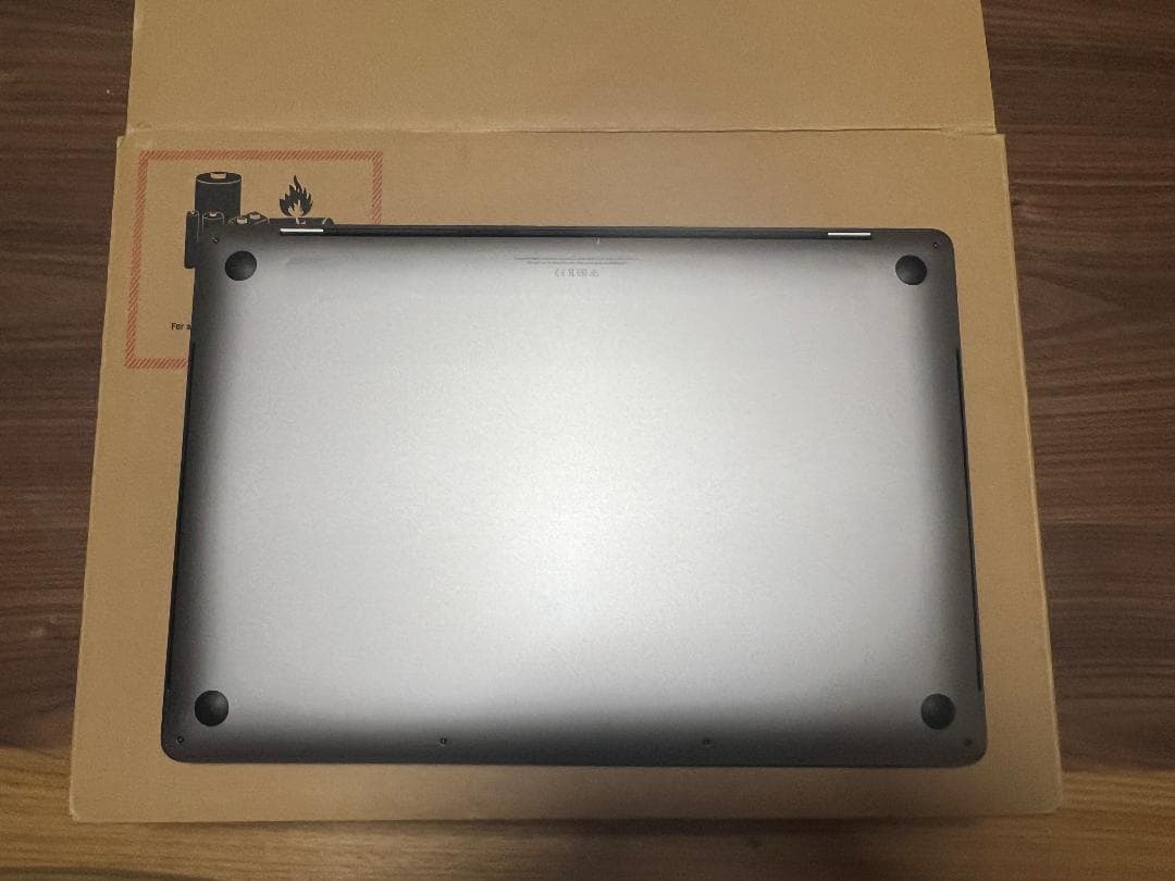 MacBook Pro 2019 16インチ/Core i9/64GB/1TB