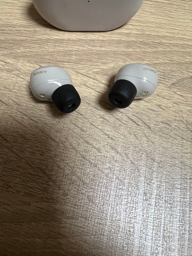 WF-1000XM5 ソニー　イヤホン　ノイズキャンセリング　グレー