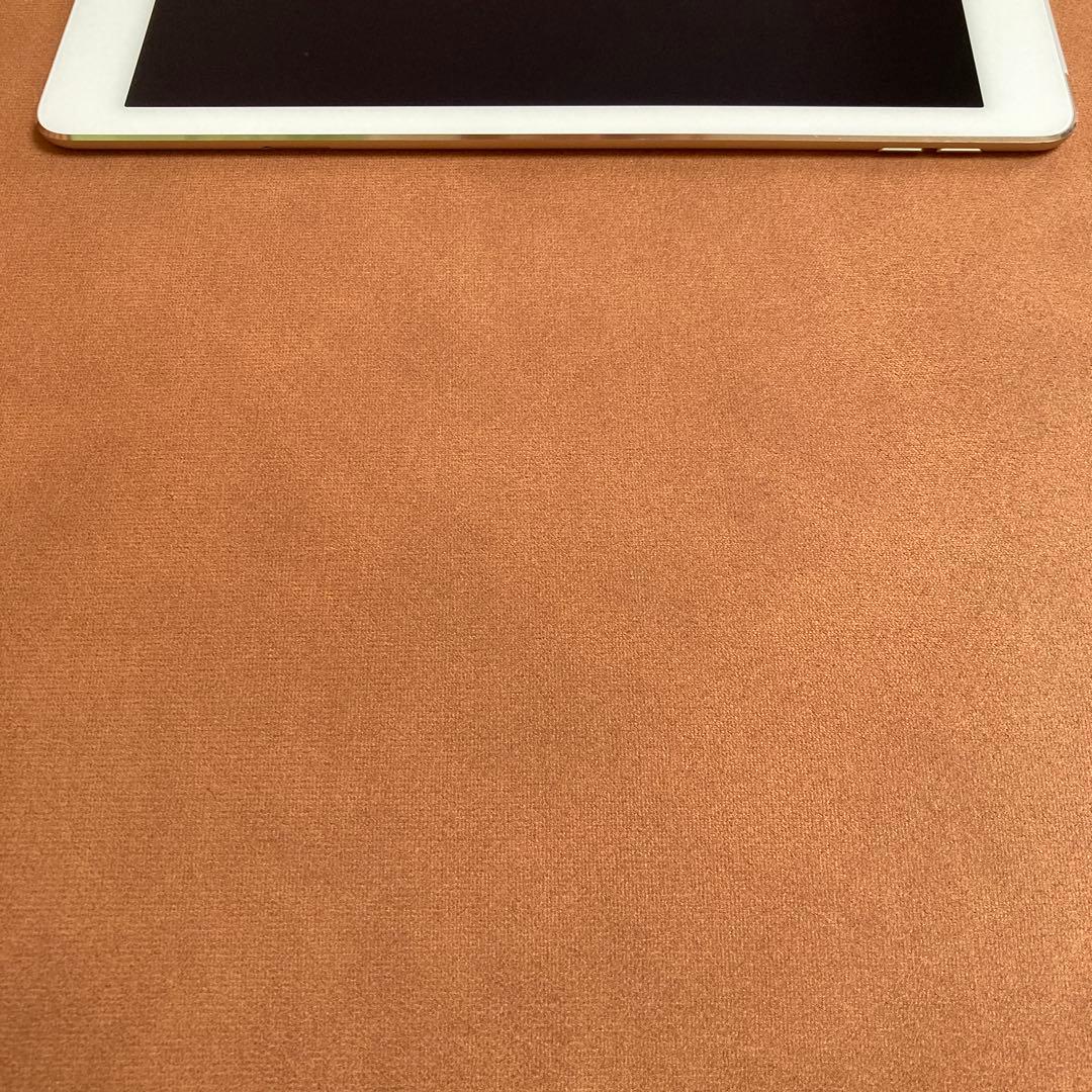 121【早い者勝ち】iPad Air2 第2世代 32GB au☆