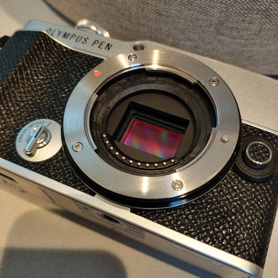 OLYMPUS　PEN E-P7