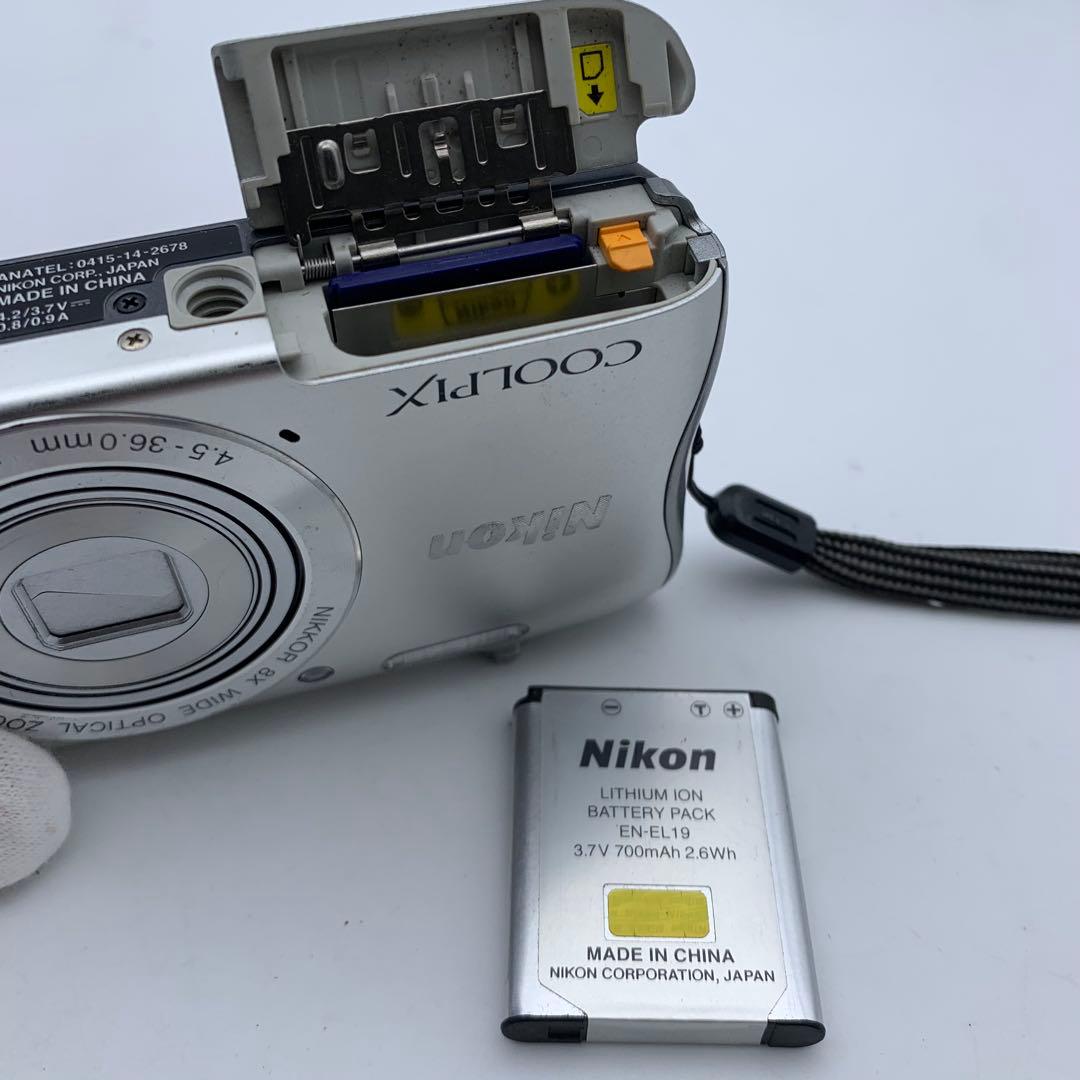Nikon ニコン COOLPIX S3700 コンパクトデジタルカメラ