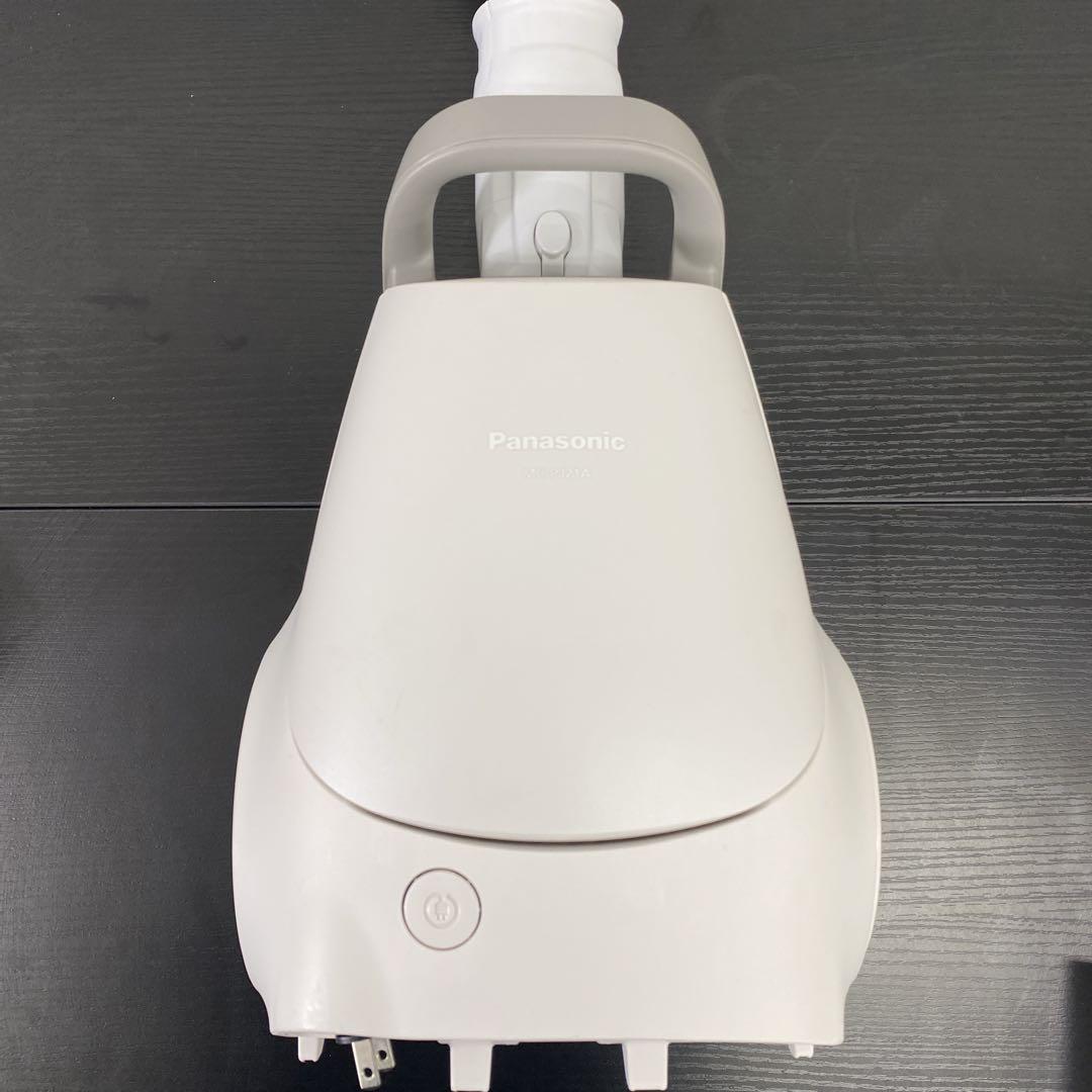 送料込み＊Panasonic 掃除機 2022年製＊1008-10