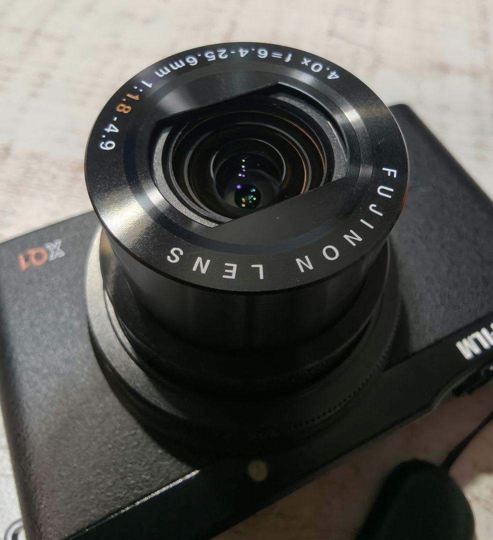 Fujifilm XQ1 コンパクトデジタルカメラ