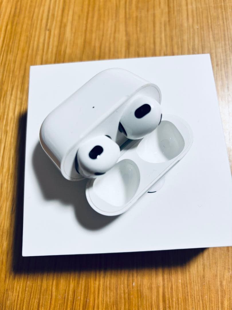 【正規品】Apple AirPods 第3世代（動作確認済み）
