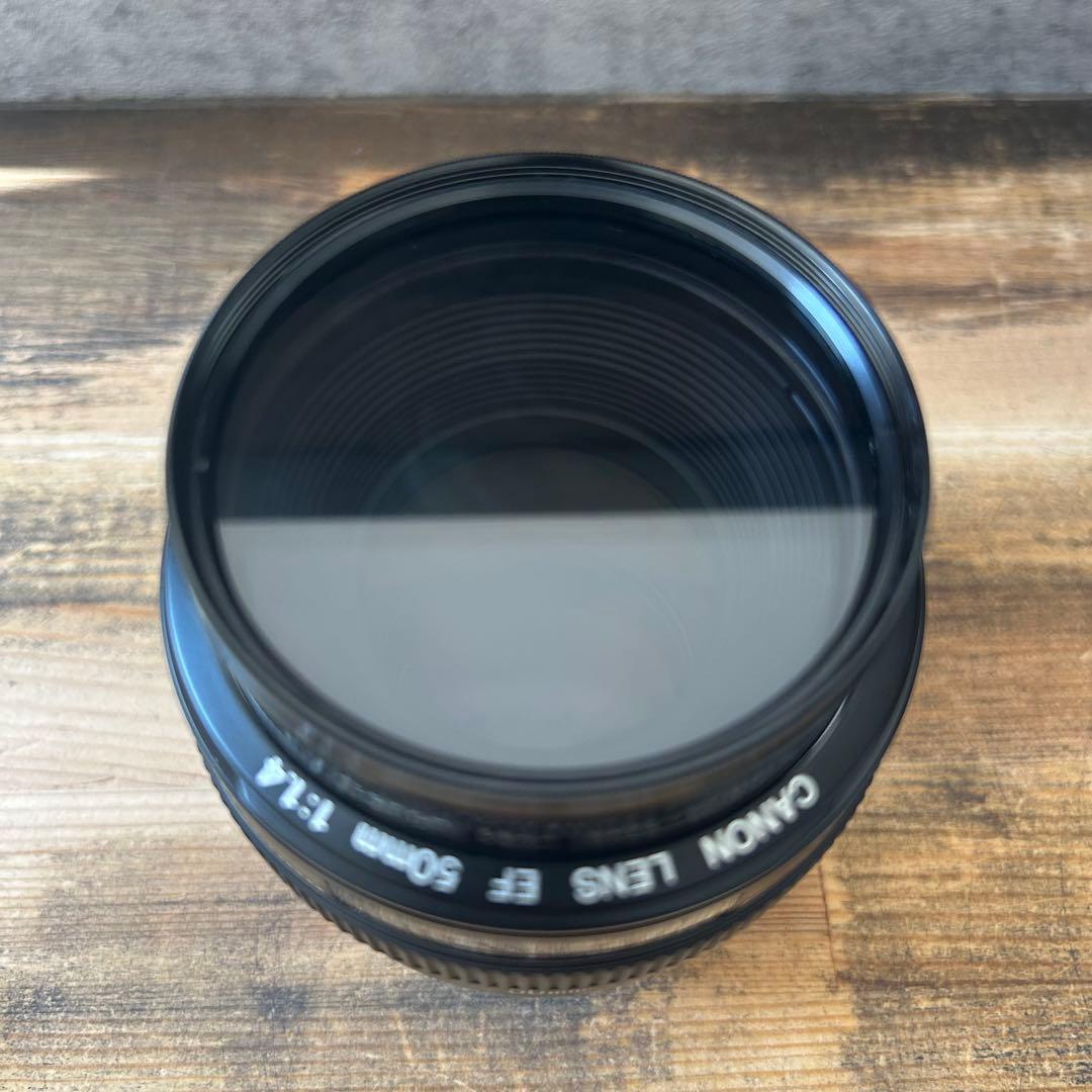 美品Canon EF 50mm f/1.4 単焦点レンズ　キャノン
