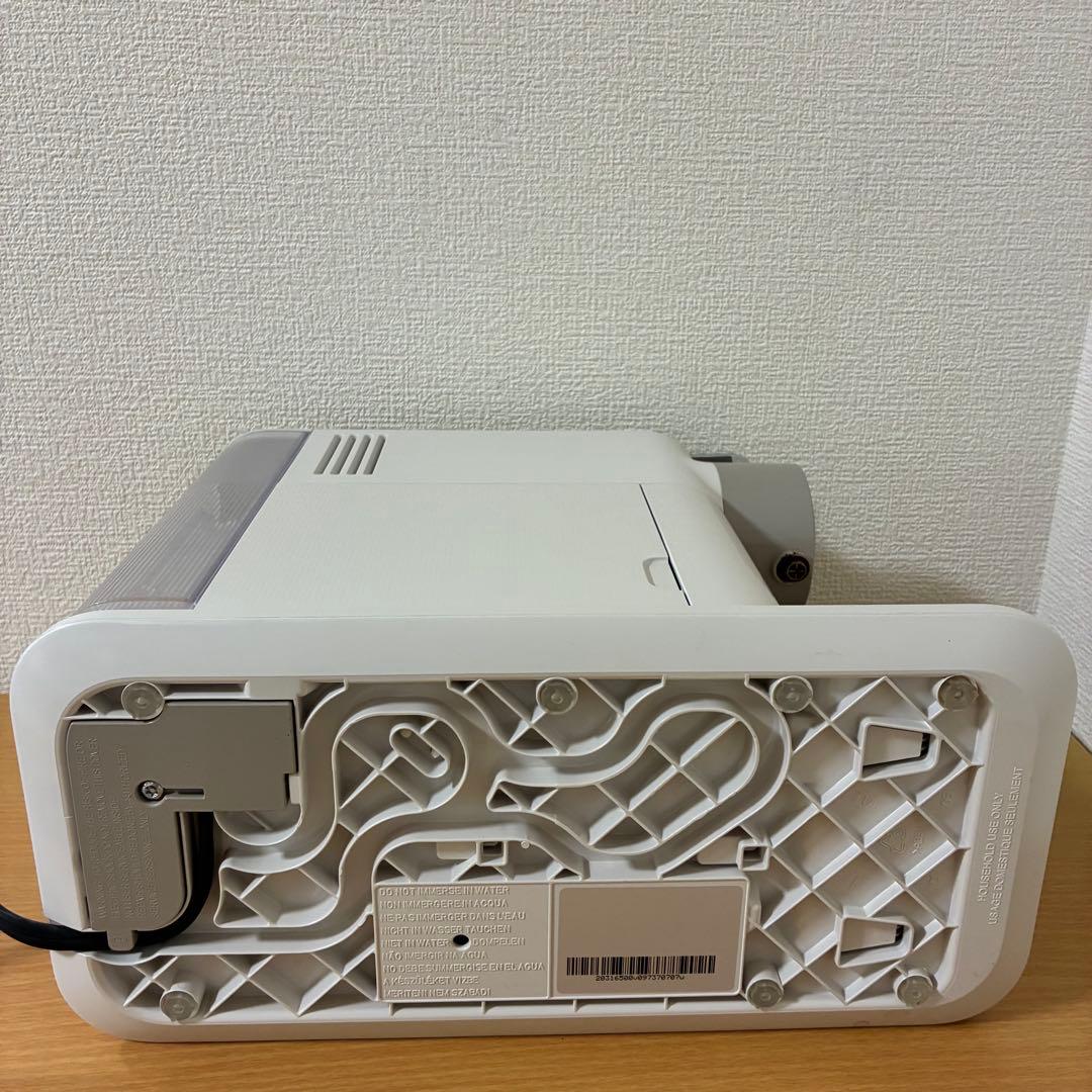 ネスプレッソ ラティシマワン カプセル式コーヒーメーカー F111